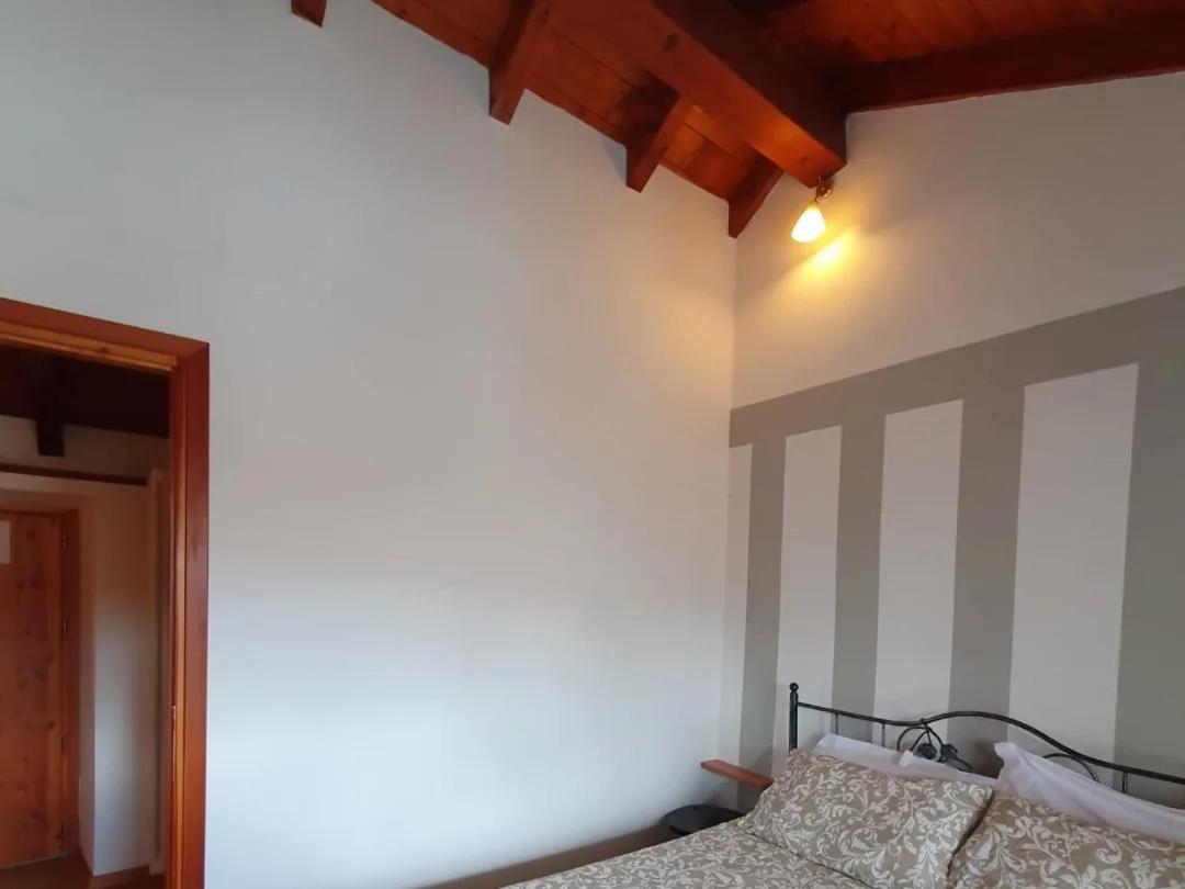 Appartamenti Vacanze E Camere Roccetta Fiorita Pettenasco Exteriör bild