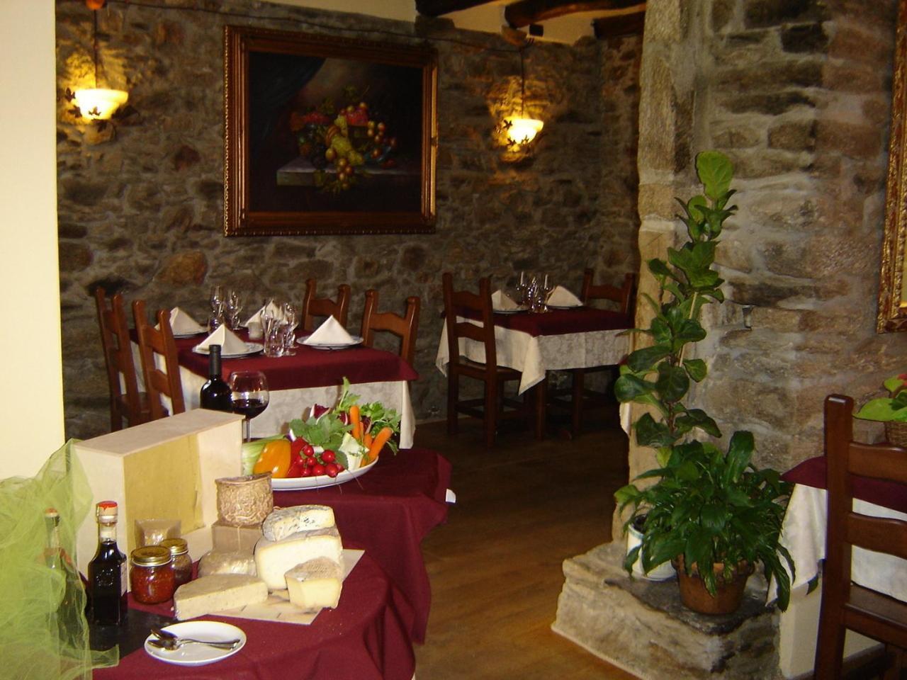 Appartamenti Vacanze E Camere Roccetta Fiorita Pettenasco Exteriör bild