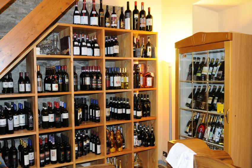 Appartamenti Vacanze E Camere Roccetta Fiorita Pettenasco Exteriör bild