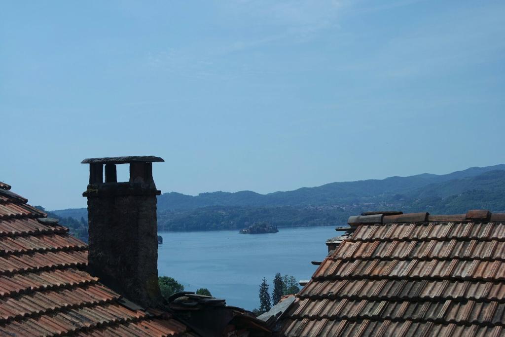 Appartamenti Vacanze E Camere Roccetta Fiorita Pettenasco Exteriör bild